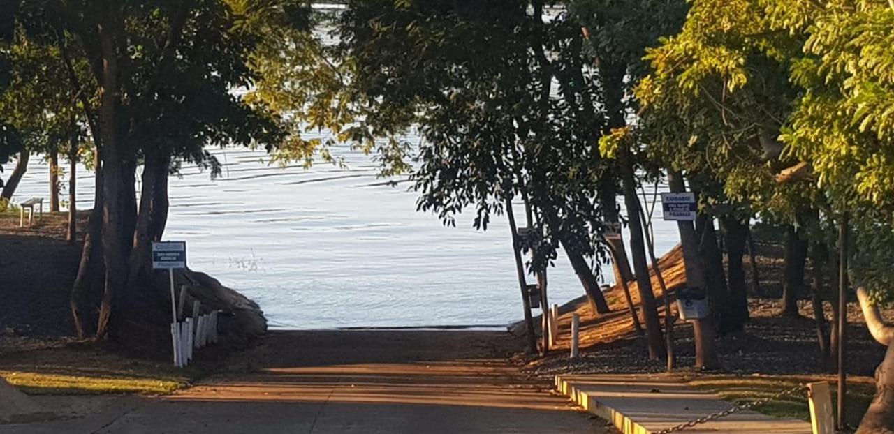 Apartamento Do Lago, Com Churrasqueira Privativa , Cozinha , Internet Banda Larga, Rampa Barco E Jet, Pesqueiro - B101 卡达斯诺瓦斯 外观 照片