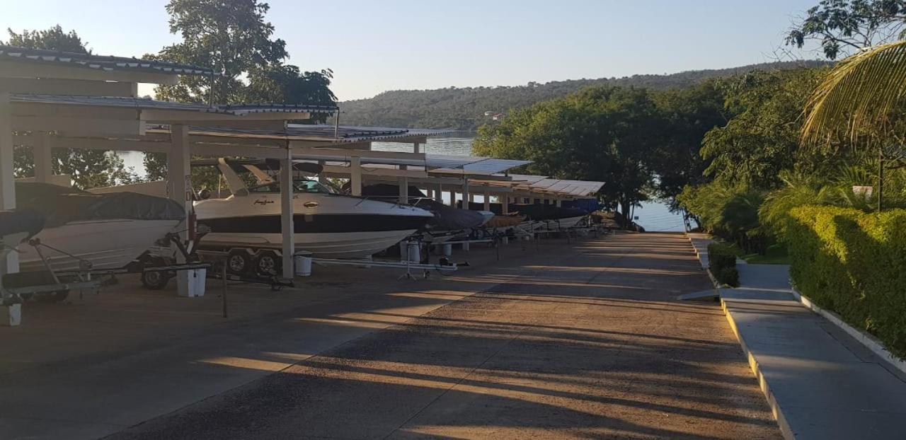 Apartamento Do Lago, Com Churrasqueira Privativa , Cozinha , Internet Banda Larga, Rampa Barco E Jet, Pesqueiro - B101 卡达斯诺瓦斯 外观 照片